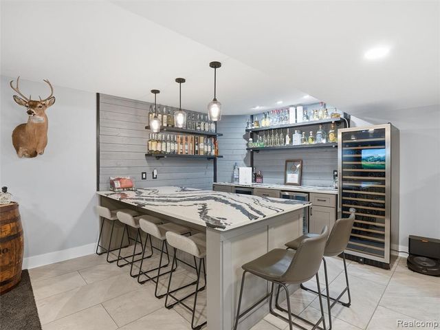 10754 Oxbow Lakeshore Drive, White Lake, MI 48386