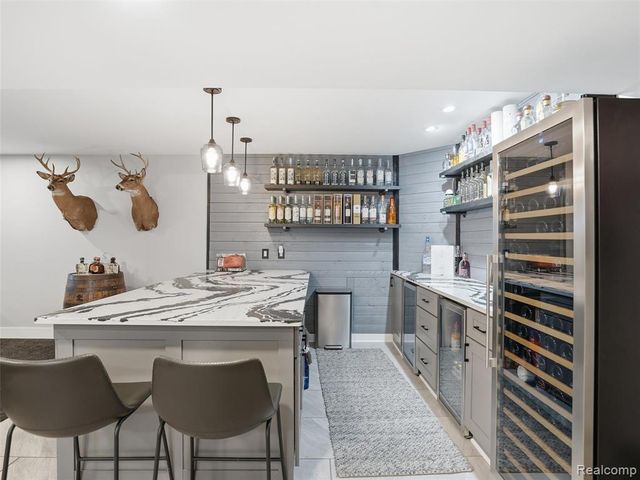 10754 Oxbow Lakeshore Drive, White Lake, MI 48386