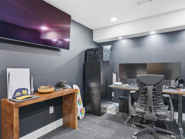 10754 Oxbow Lakeshore Drive, White Lake, MI 48386