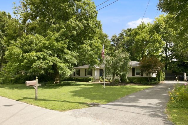 419 Figuers Dr, Franklin, TN 37064