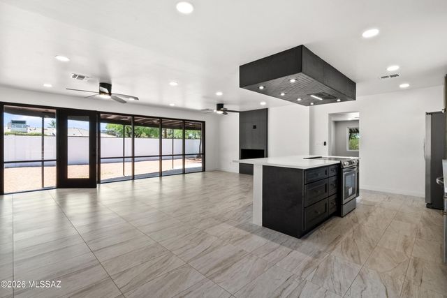 5324 E 8th Street, Tucson, AZ 85711