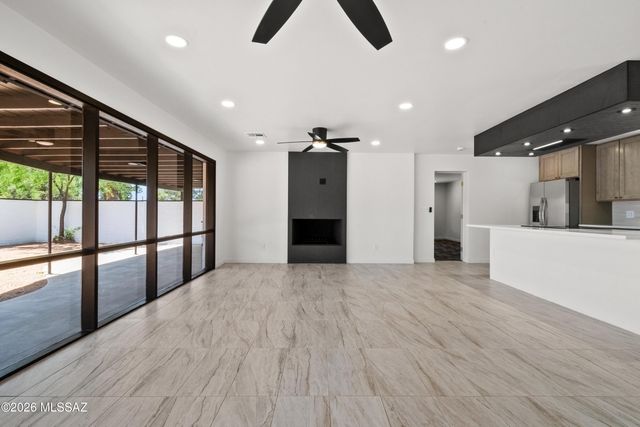 5324 E 8th Street, Tucson, AZ 85711