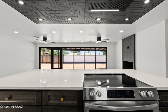 5324 E 8th Street, Tucson, AZ 85711