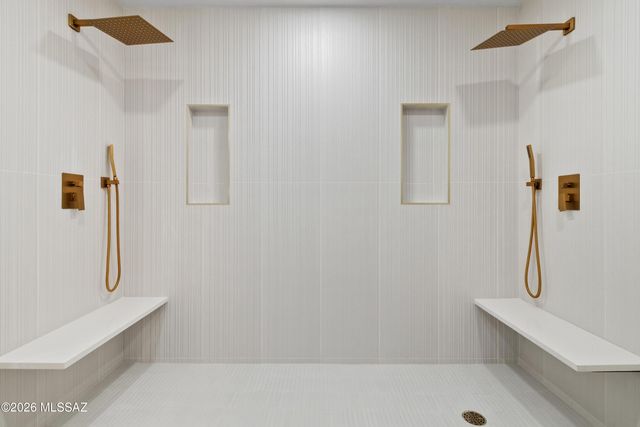 5324 E 8th Street, Tucson, AZ 85711