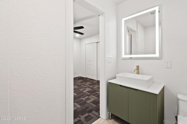 5324 E 8th Street, Tucson, AZ 85711