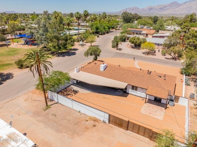 5324 E 8th Street, Tucson, AZ 85711