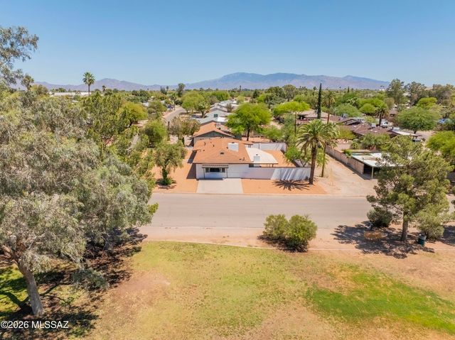 5324 E 8th Street, Tucson, AZ 85711