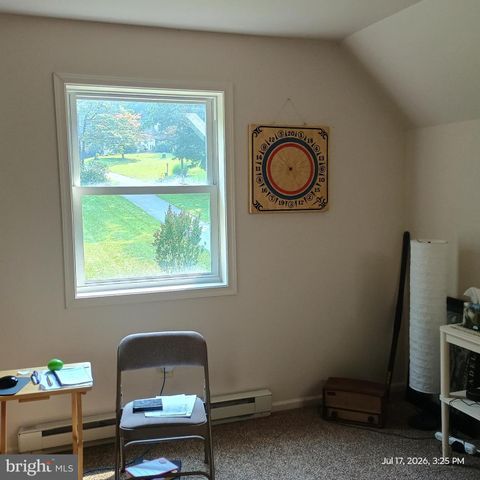 425 SWAMP RD, Morgantown, PA 19543