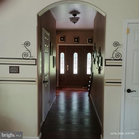 425 SWAMP RD, Morgantown, PA 19543