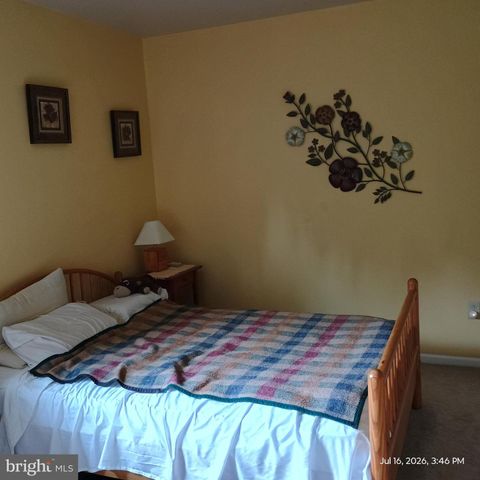 425 SWAMP RD, Morgantown, PA 19543