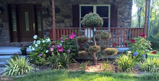 425 SWAMP RD, Morgantown, PA 19543