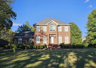 3202 Park Hill Rd, Murfreesboro, TN 37129