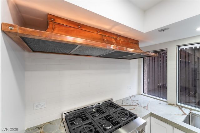 968 Pinehurst Drive, Las Vegas, NV 89109