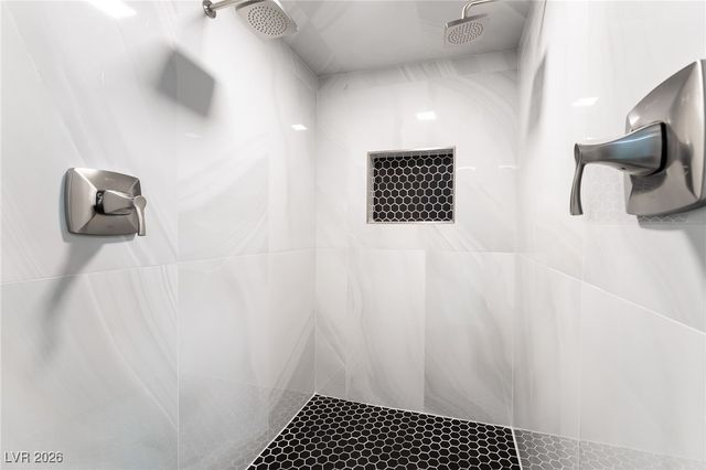 968 Pinehurst Drive, Las Vegas, NV 89109