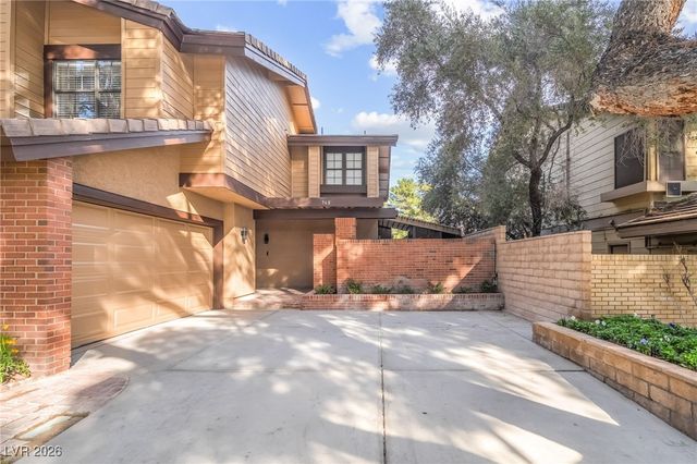 968 Pinehurst Drive, Las Vegas, NV 89109