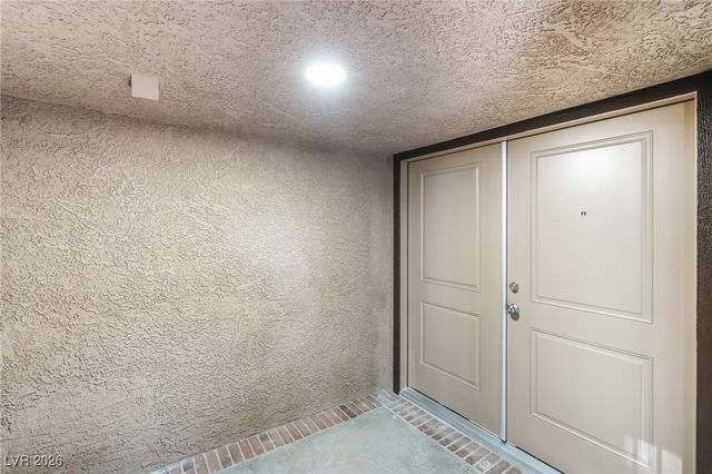 968 Pinehurst Drive, Las Vegas, NV 89109