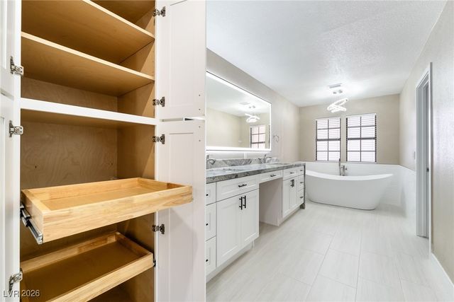 968 Pinehurst Drive, Las Vegas, NV 89109