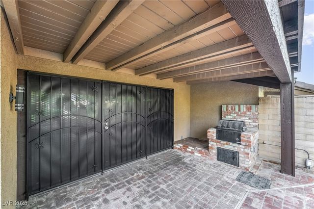 968 Pinehurst Drive, Las Vegas, NV 89109