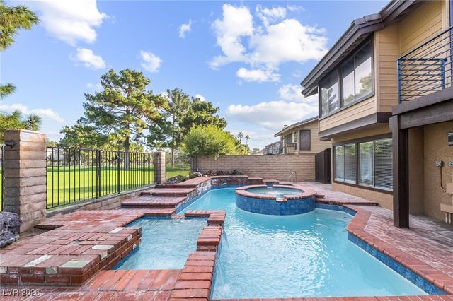 968 Pinehurst Drive, Las Vegas, NV 89109