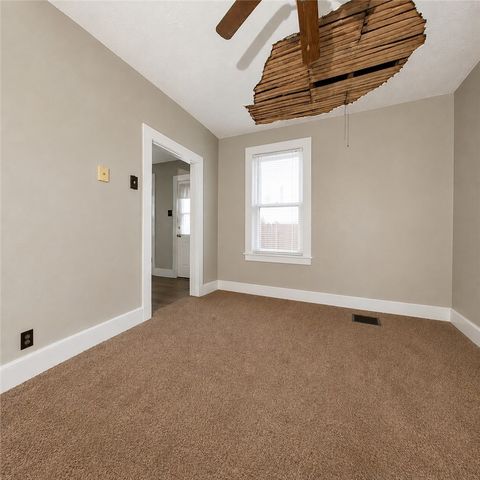 107 E 1st Ave, Tarentum, PA 15084