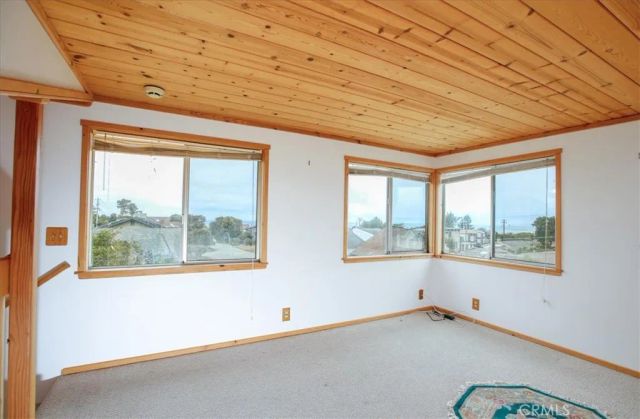 550 Worcester Drive, Cambria, CA 93428