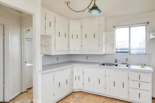 550 Worcester Drive, Cambria, CA 93428