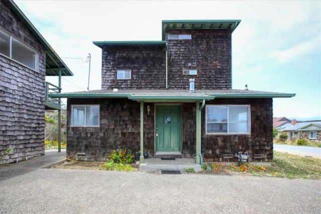550 Worcester Drive, Cambria, CA 93428