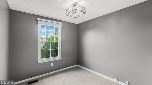 4735 STILL PL, Woodbridge, VA 22193