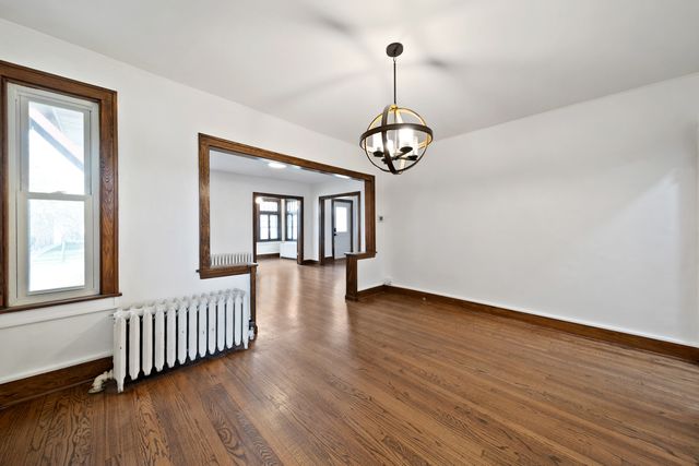 616 Circle Avenue 1, Forest Park, IL 60130