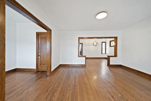 616 Circle Avenue 1, Forest Park, IL 60130