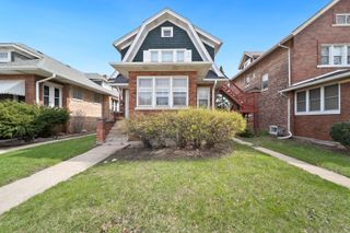 616 Circle Avenue 1, Forest Park, IL 60130
