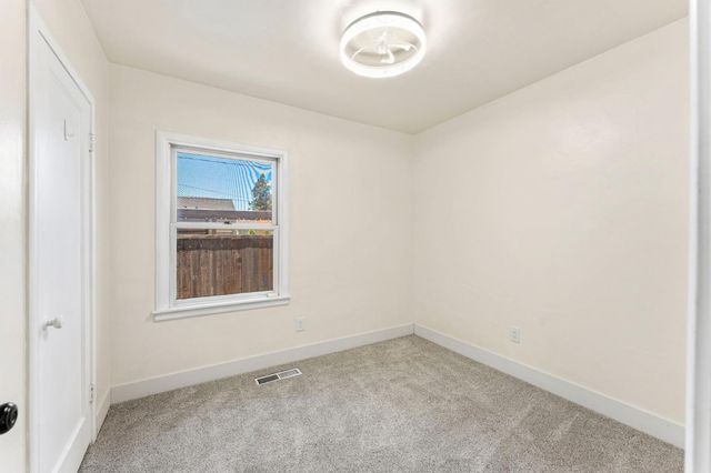 2121 Juliesse Ave, Sacramento, CA 95821