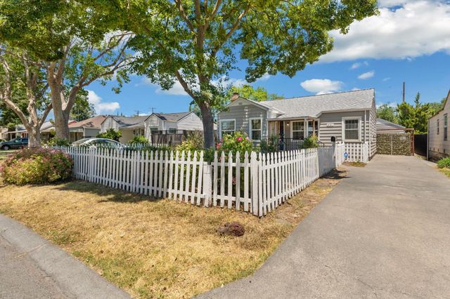 2121 Juliesse Ave, Sacramento, CA 95821