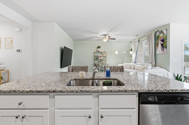 2261 Blackthorn Dr., Conway, SC 29526