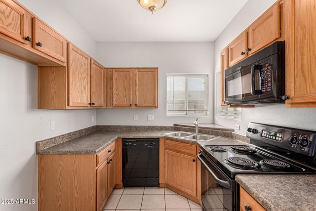 2311 E Hartford Avenue 29, Phoenix, AZ 85022