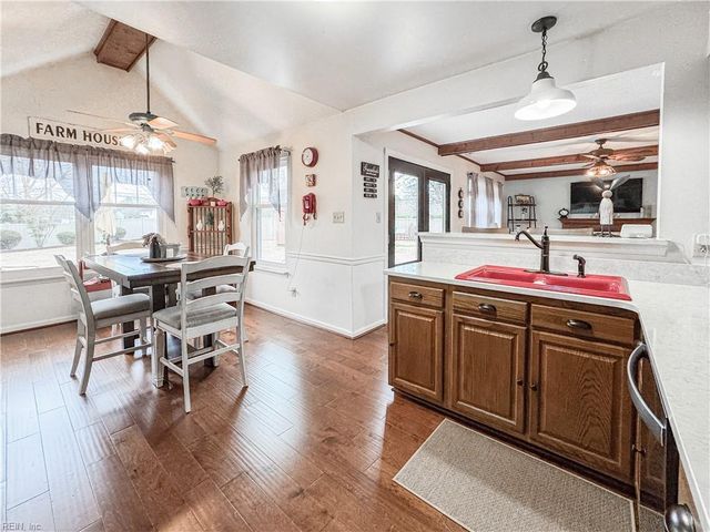 641 Captain Cooke Way CT, Chesapeake, VA 23322