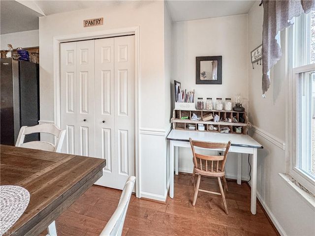 641 Captain Cooke Way CT, Chesapeake, VA 23322