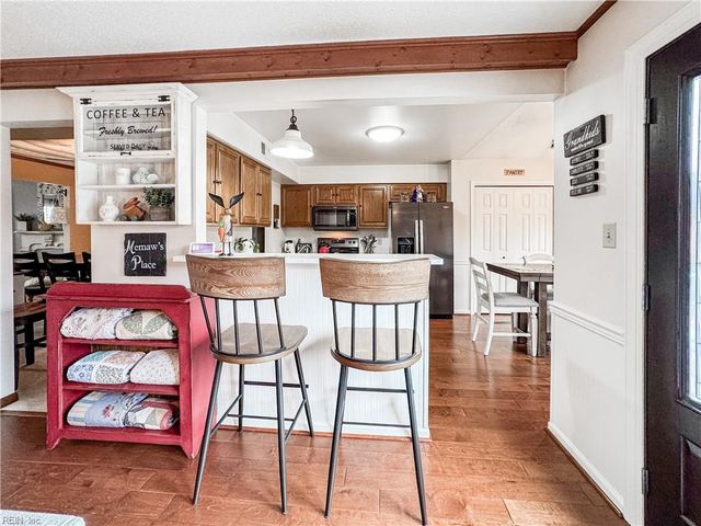 641 Captain Cooke Way CT, Chesapeake, VA 23322