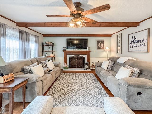 641 Captain Cooke Way CT, Chesapeake, VA 23322