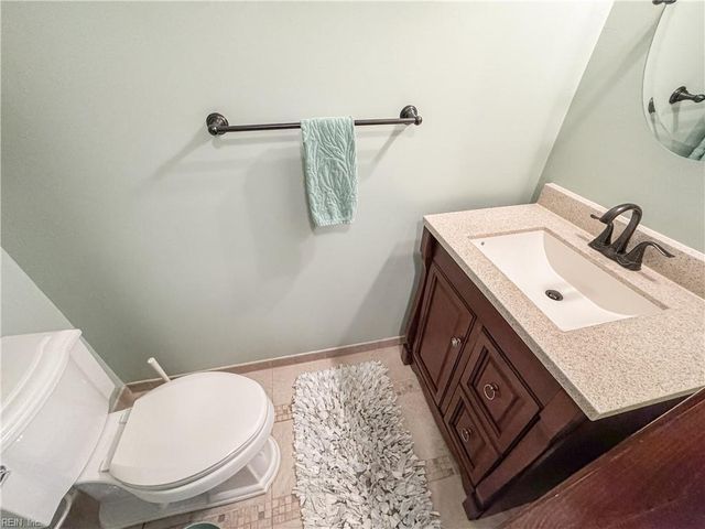 641 Captain Cooke Way CT, Chesapeake, VA 23322