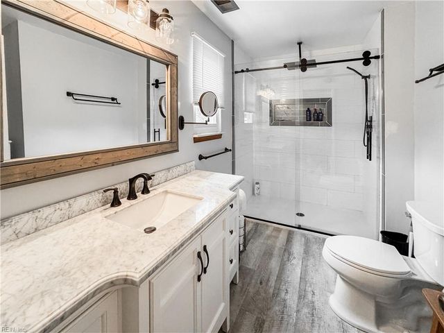 641 Captain Cooke Way CT, Chesapeake, VA 23322