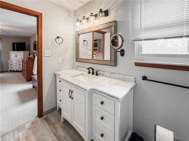 641 Captain Cooke Way CT, Chesapeake, VA 23322