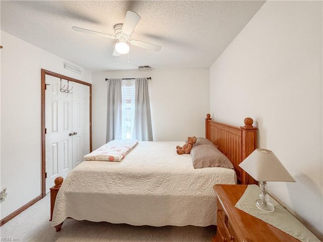 641 Captain Cooke Way CT, Chesapeake, VA 23322