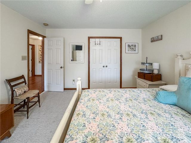 641 Captain Cooke Way CT, Chesapeake, VA 23322