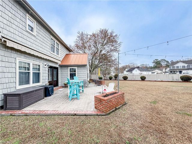 641 Captain Cooke Way CT, Chesapeake, VA 23322