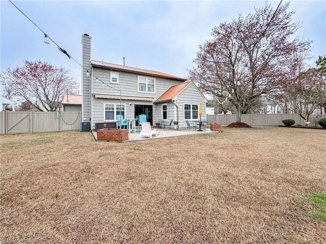 641 Captain Cooke Way CT, Chesapeake, VA 23322