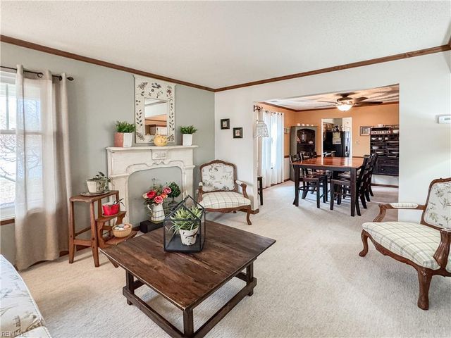 641 Captain Cooke Way CT, Chesapeake, VA 23322