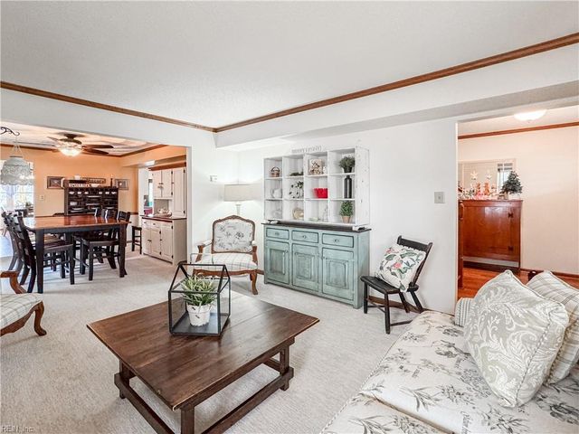 641 Captain Cooke Way CT, Chesapeake, VA 23322