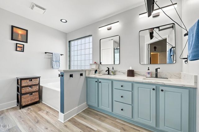3713 Sawyers Mill Drive, Apex, NC 27539