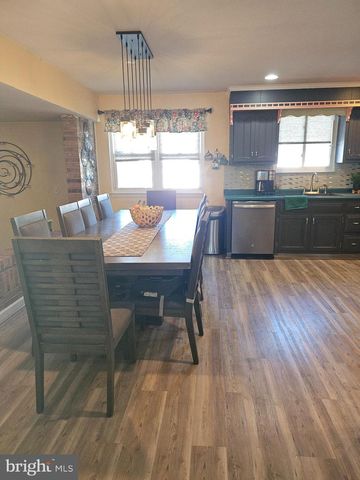 513 VALMORE RD, Fairless Hills, PA 19030